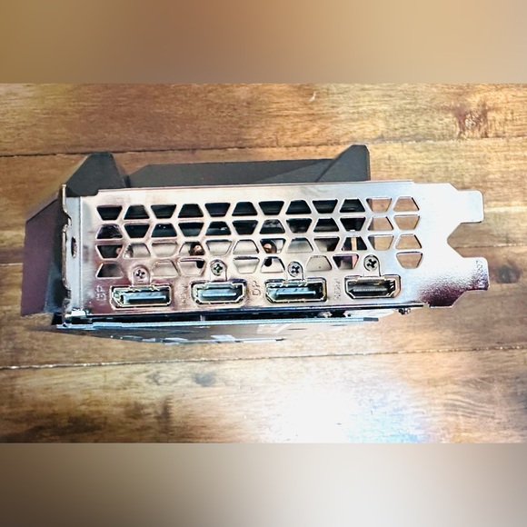 Gigabyte Geforce RTX 3070ti oc - Picture 3 of 5